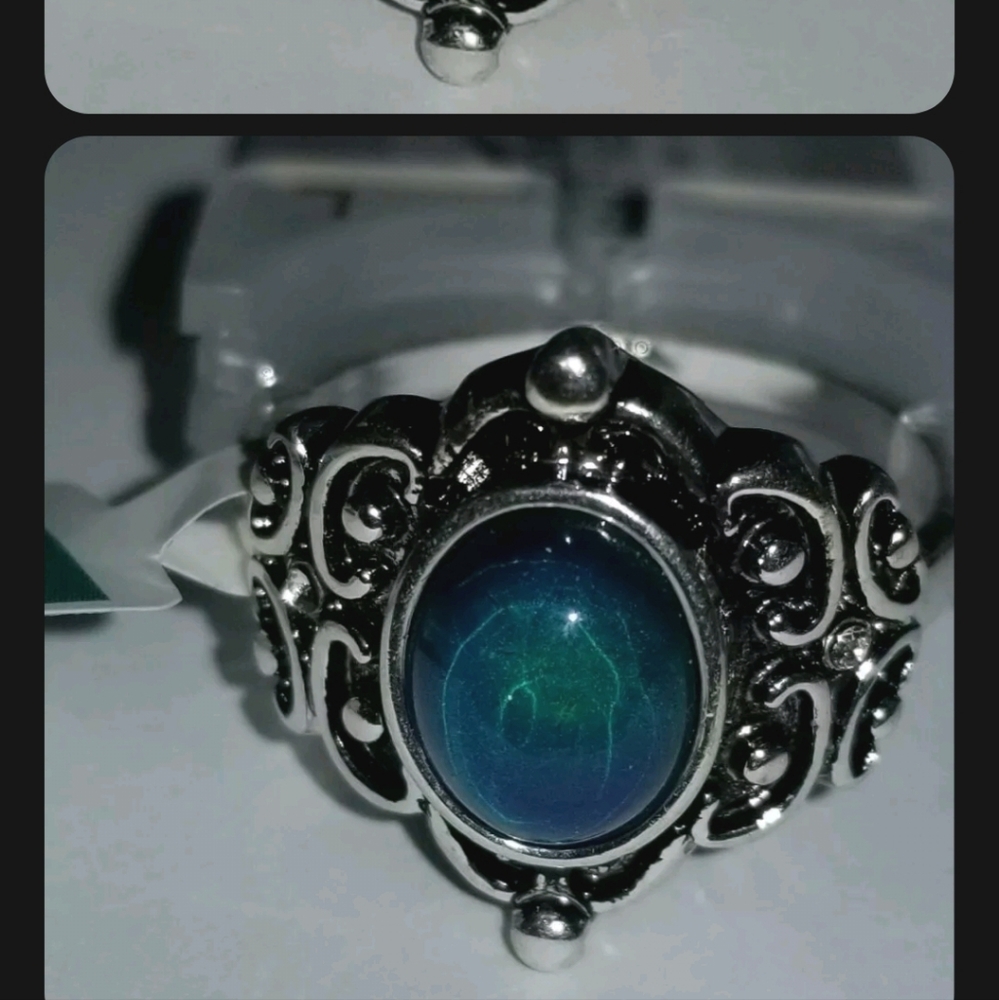 OVAL MOOD RING BOHEMIAN CHANGING COLORS SIZES SILVER - Picture 3 of 3